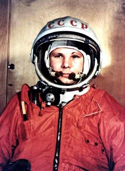 53 年前人类第一次太空行走，宇航员三次都差点丢了命_手机新浪网