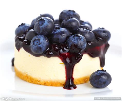 创意蓝莓起司蛋糕做法，莓果配乳酪，光看顏色就令人心情上扬！_凤凰网视频_凤凰网