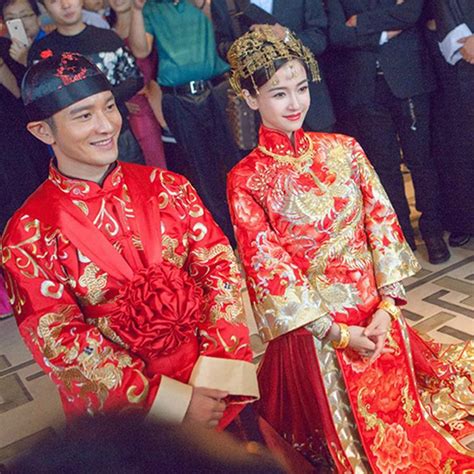 适合参加婚礼的服装 男女最新穿搭2020 - 中国婚博会官网