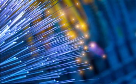 43年前中国第一根光纤诞生 如今规模全球领先_中国战略新兴产业网