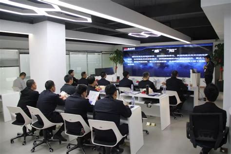 漳浦县公安局领导一行莅临巨龙信息考察指导-公司动态-厦门市巨龙信息科技有限公司-数字化转型服务提供商