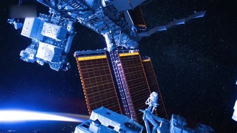 Space X 派机器人船员进入空间站，科幻片场景成真了|机器人|Space|宇航员_新浪新闻