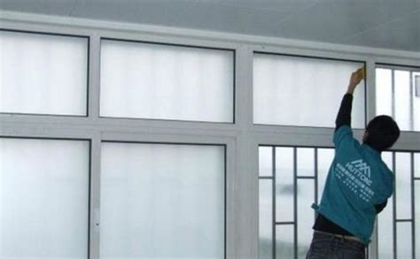 家用窗户玻璃贴膜的作用 窗户玻璃贴膜步骤