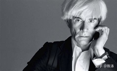 1982 年，Andy Warhol 在北京做游客（做自己） – Malt 麦芽
