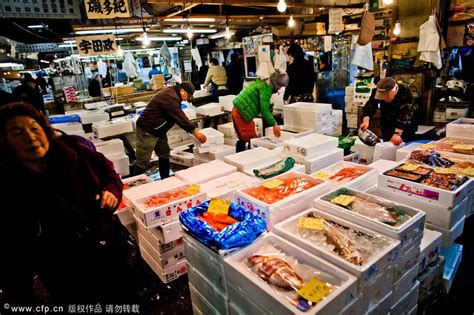 荣成最大的海鲜市场,荣成本地人去哪买海鲜,荣成石岛最大海鲜批发_大山谷图库