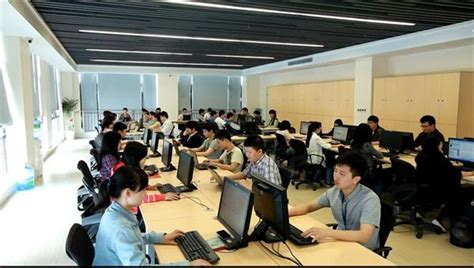 武汉软件新城：打造武汉服务外包领军示范园区
