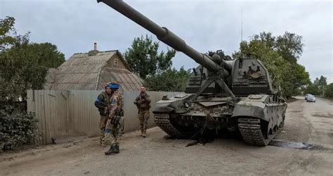 俄军炮兵覆灭！最新型2S19M2自行榴弹炮，已成乌克兰战利品|俄军|乌克兰|战利品_新浪新闻