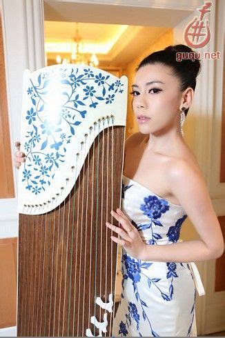 张晓棠呼吁关注传统艺术 古筝推向国际化-古曲网