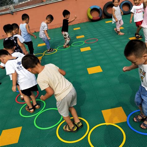 跳格子跳房子幼儿园套圈圈教具儿童感统训练户外万象组合跳圈圈-阿里巴巴