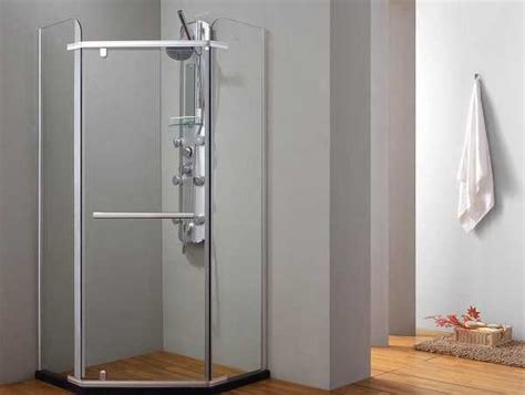 淋浴房尺寸标准及形状最小标准