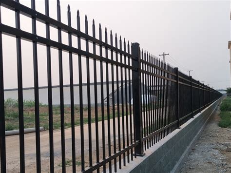 厂家现货批发 别墅防护栅栏 组装围栏 河南新乡围墙护栏供应厂家-阿里巴巴