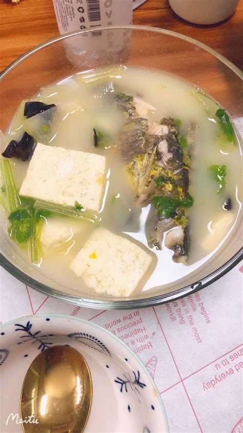 鱼头豆腐汤的做法_菜谱_香哈网