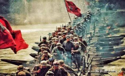 2万5千里长征：红军从8万多人只剩下3万多，期间都发生了什么？
