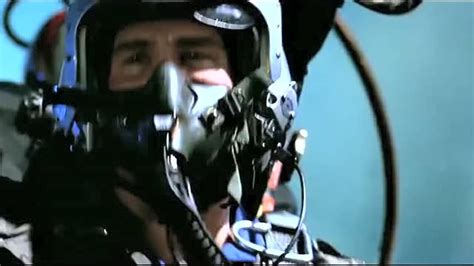 现代空战经典《壮志凌云》F14终极对决米格战斗机,燃爆了_腾讯视频