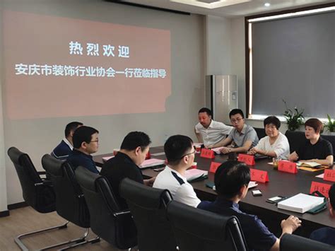 郑州16中张安庆做专题报告 引领青年教师专业成长--郑州市第十六中学