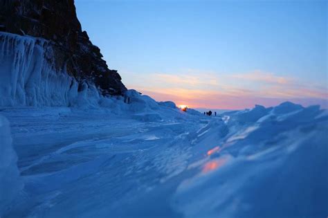 西伯利亚湖Baikal的冬季冰雪风景宽阔角度拍摄高清图片下载-正版图片503468465-摄图网