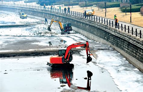杜山镇：全力开展河道清淤疏浚整治工作