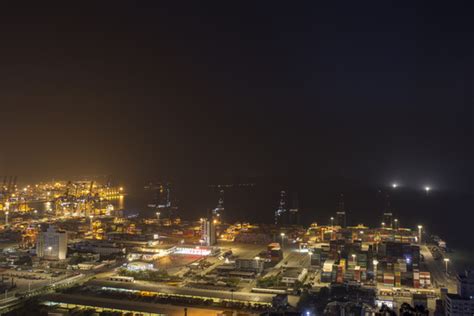 深圳盐田区夜景航拍_3840X2160_高清视频素材下载(编号:24311677)_实拍视频_光厂(VJ师网) www.vjshi.com