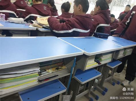 课桌椅学生单人书桌儿童学习桌包边学校升降课桌凳辅导班桌椅批发-阿里巴巴