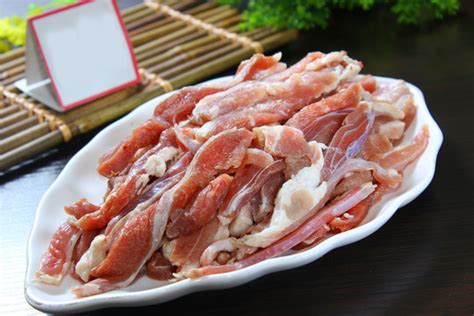 新疆牛羊肉，质地鲜嫩无膻味，在国际国内肉食市场上享有盛誉！ - 知乎