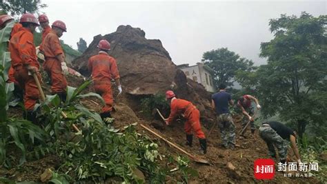 四川古蔺县山体垮塌 一村民被50吨石头砸中身亡