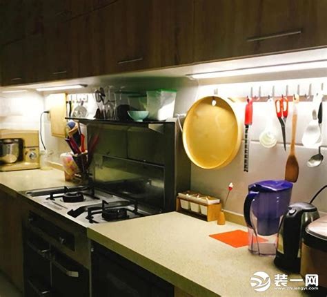 橱柜灯线怎么安装？装一网介绍橱柜灯带安装方法 - 厨房 - 装一网