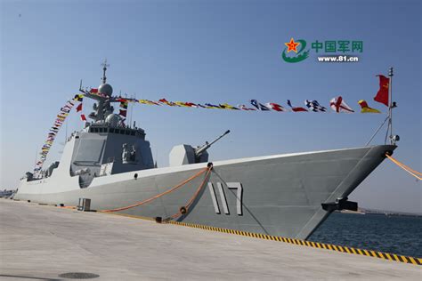 新型导弹驱逐舰西宁舰加入海军战斗序列(组图)--军事--人民网