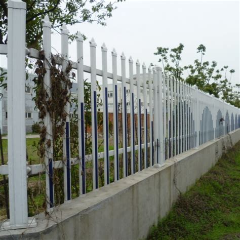 锌钢围墙围栏厂家供应 深圳铁栅栏批发价格 工地铁艺围