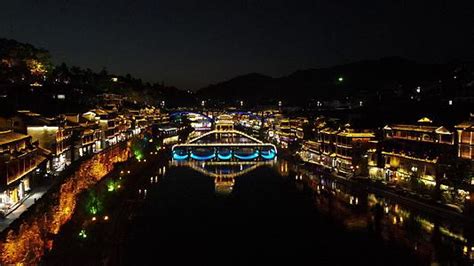 航拍湖南湘西吉首城市夜景mp44K视频素材