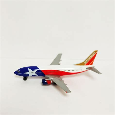 500548 Самолет Boeing 737-300 Southwest Airlines 1:500 - купить в ...