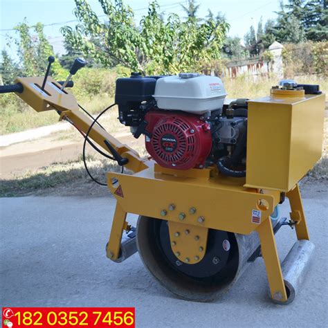 新疆乌鲁木齐 小型单轮柴油压路机 小型1吨压路机_小型单轮柴油压路机_山西众正机械制造有限公司