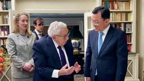 中国驻美大使谢锋会见美国前国务卿基辛格 - 2023年5月27日, 俄罗斯卫星通讯社