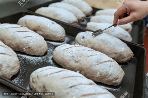 老面包制作六,小吃美食,食品餐饮,摄影素材,汇图网www.huitu.com