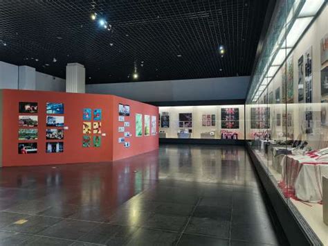衢州数字博物馆-《五感之镜——2022视觉传达设计专业毕业设计作品展》在衢州市博物馆开展