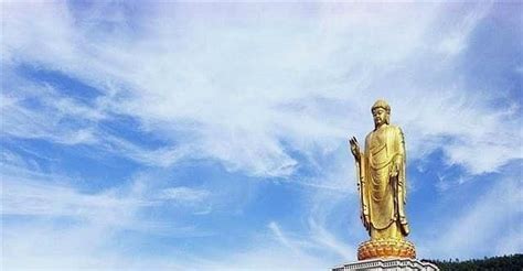 三宝佛像在佛教中地位是最高的，你知道是哪三尊吗？_铜雕_雕塑-河北中正铜雕工艺品制作生产厂家
