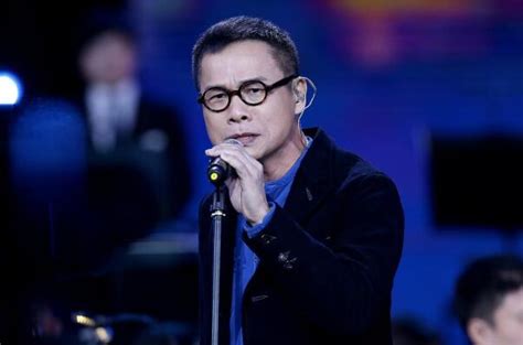 王杰十大经典歌曲排行榜：《不浪漫罪名》上榜，第六令人心碎 - 音乐