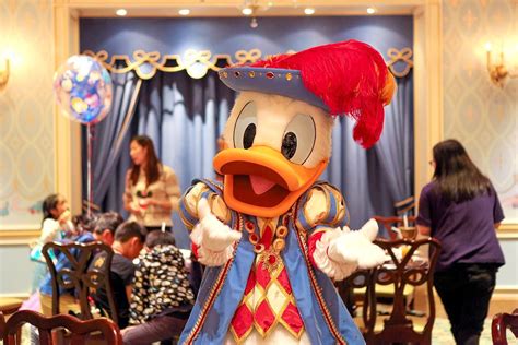 迪士尼今天起推出全新“礼宾服务”，来看看迪士尼究竟有多少VIP服务 - 周到上海