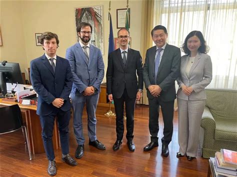 CCG访问意大利外交部并与公共和文化外交司司长会面交流