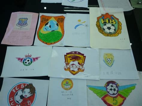 湖滨小学营造校园足球文化 设计队徽鼓励创新_体育_腾讯网