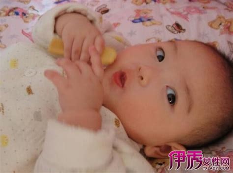 【四个月婴儿喉咙发炎怎么办】【图】四个月婴儿喉咙发炎怎么办 7个方法教你怎么解决(3)_伊秀亲子|yxlady.com