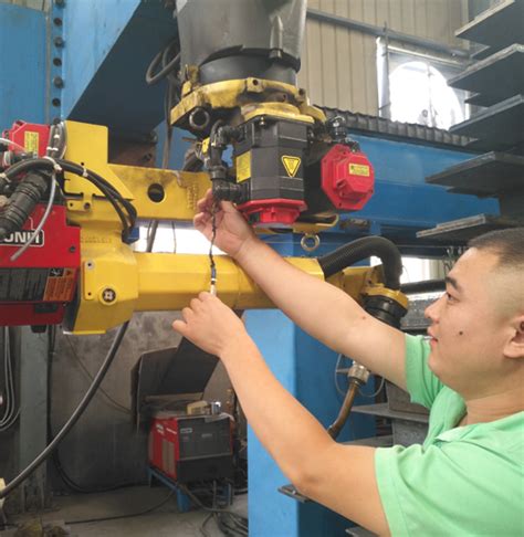 北汽动力发动机生产线工业机器人年度维修，调试保养案例 - 岚祥机器人技术（北京）有限公司