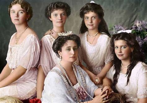 末代沙皇全家罕见照片：公主们个个花容月貌__凤凰网