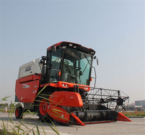 FJ1804-丰疆智能1804大型农用耕地旱地轮式拖拉机-丰疆智能科技股份有限公司