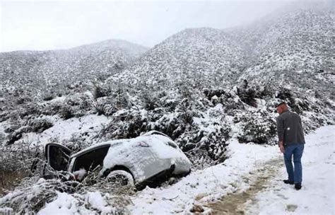 罕见冬季风暴袭美 加州大雪又暴雨数十万户停电 - 国际日报