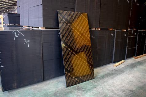 建筑覆膜板-样式2 - 建筑模板-建筑红模板-酚醛胶板生产厂家-宿迁溪源木业有限公司