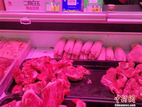 猪肉价格上涨，消费者仍不愿购买冷冻猪肉，我国为何还不断进口？__财经头条