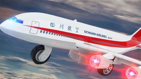 四川航空致歉旅客收到大量航班取消短信：航班正常_腾讯视频