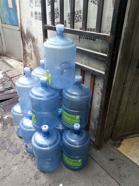 农夫山泉12升桶装水 矿泉水大桶装水配送 不要押金