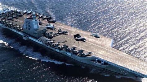 辽宁舰航母编队在西太平洋海域实战化训练，展示海军远海作战能力_凤凰网视频_凤凰网