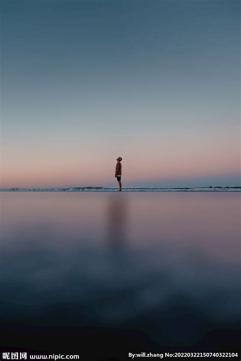 海边的孤独之美。高清摄影大图-千库网
